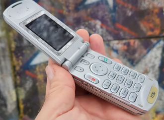 Motorola T720, 2002