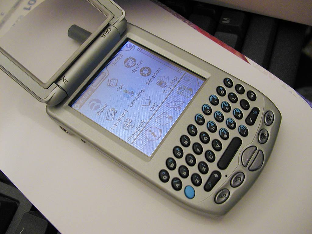 Palm Treo 600, 2003